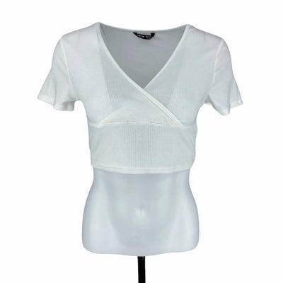 Shein 14&quot; Length
15.5&quot; Chest
Cropped
Excellent Condition
Shein
Short Sleeve Top
Size Medium
Tops
Under 10$
V Neckline
W0056-2118
White
Women