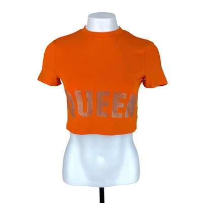Shein 15&quot; Length
16&quot; Chest
Cropped
Excellent Condition
Orange
Rhinestones
Shein
Short Sleeve Top
Silver
Size Medium
Tops
Under 10$
W0056-2124
Women