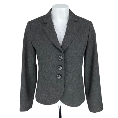 Laura 17.5&quot; Chest
22&quot; Length
25$ to 50$
Black
Blazer
Canada
Coats &amp; Jackets
Excellent Condition
Grey
Laura
Petite
Size 4
W0089-3350
Women