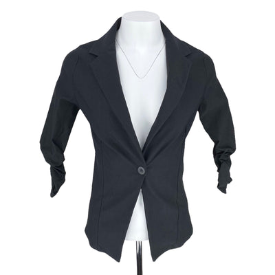 Fashion Nova 10$ to 25$
16&quot; Chest
23&quot; Length
Black
Blazer
Button Up
Coats &amp; Jackets
Excellent Condition
Fashion Nova
Ruched
Size Small
W0091-3394
Women