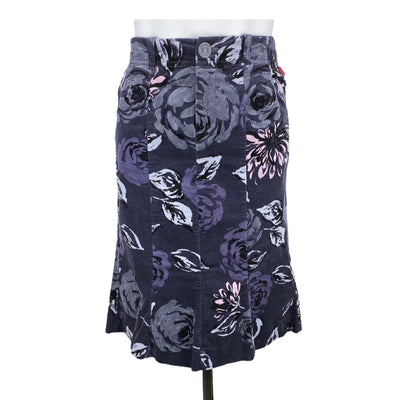 Jackpot 10$ to 25$
23&quot; Length
26.5&quot; Waist
Blue
Casual Skirt
Excellent Condition
Floral Print
Grey
Jackpot
Purple
Size 32
Size Small
Skirts
W0093-3485
Women