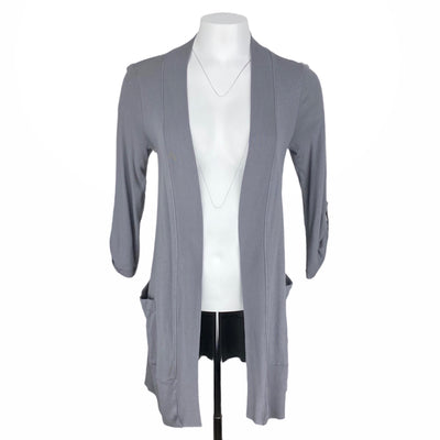 Splendid 17&quot; Chest
25$ to 50$
32&quot; Length
Buttonless
Cardigan
Excellent Condition
Grey
Size Medium
Splendid
Sweaters
W0068-2522
Women