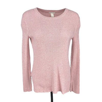 H&amp;M 10$ to 25$
18&quot; Chest
25&quot; Length
Excellent Condition
H&amp;M
Long Sleeve Sweater
Low Side Slits
Pink
Size Medium
Sweaters
W0079-2989
White
Women