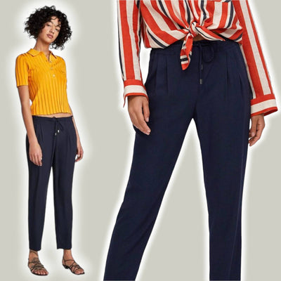 Zara 10$ to 25$
31&quot; Waist
37&quot; Length
Casual Pants
Elastic Waist
Navy
Pants
Size Medium
Zara