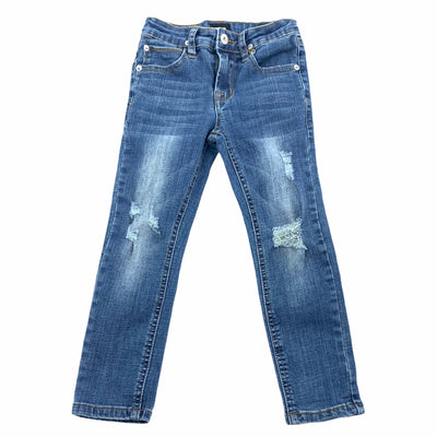 Hudson 10$ to 25$
22&quot; Length
B0010-510
Black
Blue
Boys
Excellent Condition
Hudson
Jeans
Size 4Y