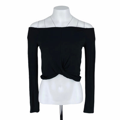 Unbranded 15&quot; Length
16&quot; Chest
Black
Cropped
Excellent Condition
Long Sleeve Top
Off The Shoulder
Size XS
Tops
Unbranded
Under 10$
W0057-2141
Women