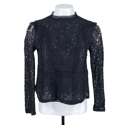 Zara 16&quot; Chest
19&quot; Length
25$ to 50$
Black
Excellent Condition
Lace Detail
Long Sleeve Top
Size Small
Tops
W0088-3297
Women
Zara
Zip Up