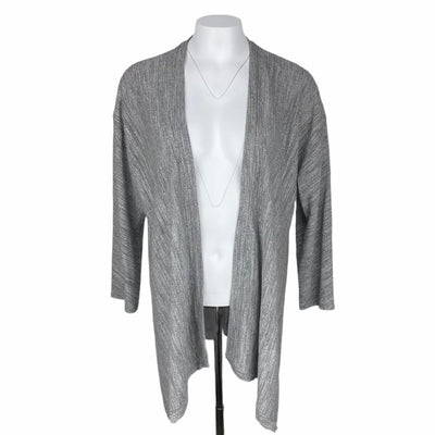 H By Halston 10$ to 25$
21.5&quot; Chest
35&quot; Length
Cardigan
Excellent Condition
Grey
H By Halston
H&amp;M
Halston
Size Large
Sweaters
W0067-2499
Women