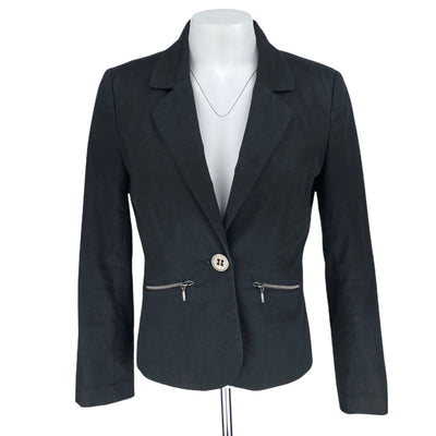 San Francisco 10$ to 25$
18.5&quot; Chest
23&quot; Length
Black
Blazer
Canada
Coats &amp; Jackets
Excellent Condition
Grey
Quebec
San Francisco
Silver
Size 5
W0074-2752
Women