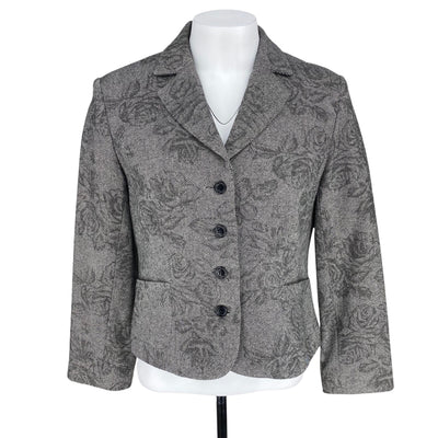 Jessica 10$ to 25$
19&quot; Chest
20&quot; Length
Black
Blazer
Coats &amp; Jackets
Excellent Condition
Floral Print
Grey
Jessica
Padded Shoulders
Petite
Size 8
W0083-3125
Women